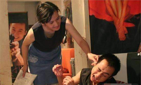 女副镇长深夜被丈夫杀害:"女强男弱"的婚姻,是这个悲剧的根源
