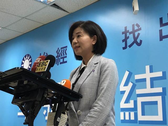 国民党文传会主委王育敏今天表示,任命目的是要借重前"立委"们过去