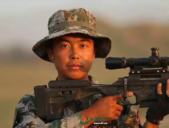 中国90后"特战兵王:一枪射中120米外5毫米电线