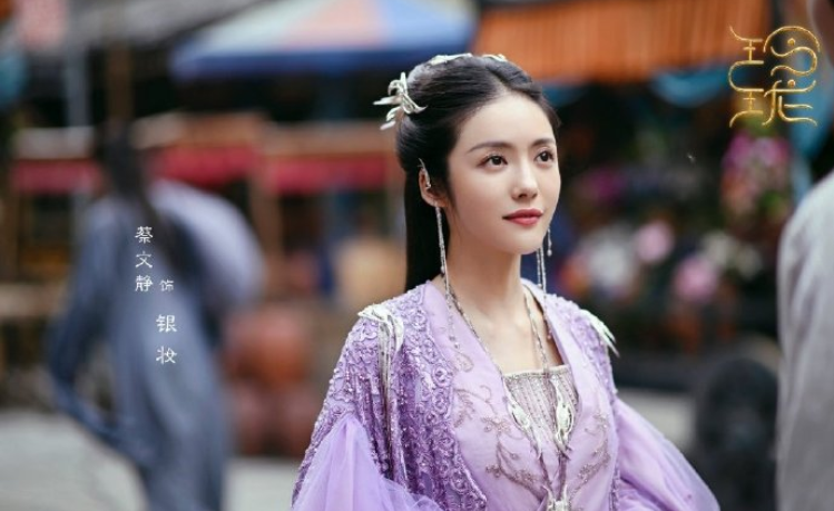 为演戏而生的演员!蔡文静《玲珑》剧照流出,古装造型美出新高度