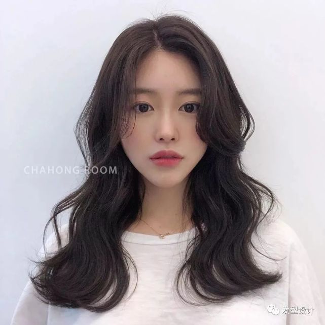超有美感的"大脸卷发"
