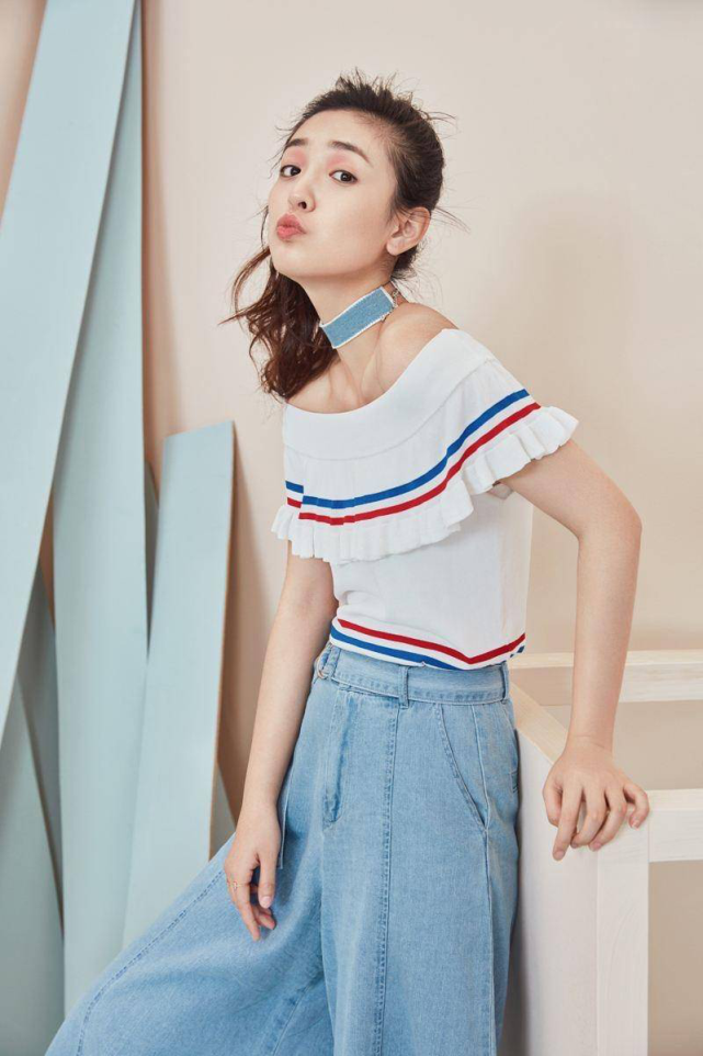 武大校花吴倩青春搭配,满满青春文艺范,少女感满满