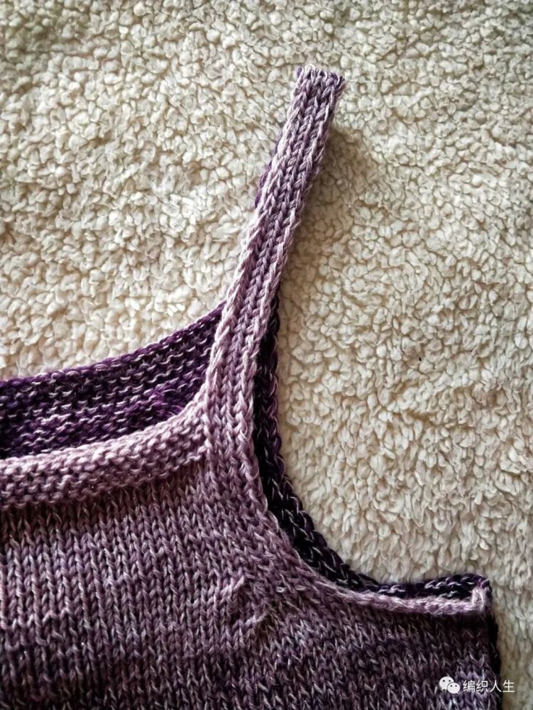 紫玉珠:圆弧下摆女士棒针吊带开衫两件套
