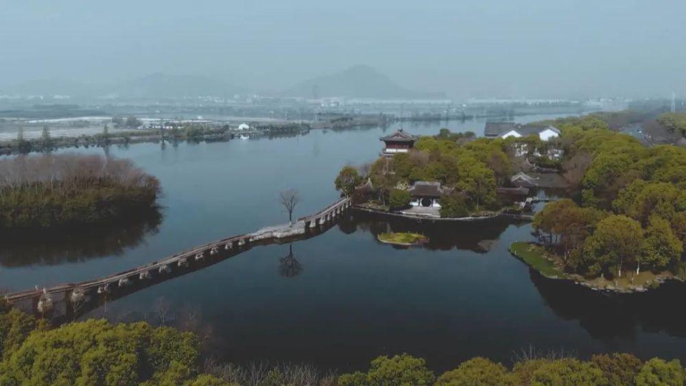 绍兴鉴湖:惟有门前镜湖水 春风不改旧时波