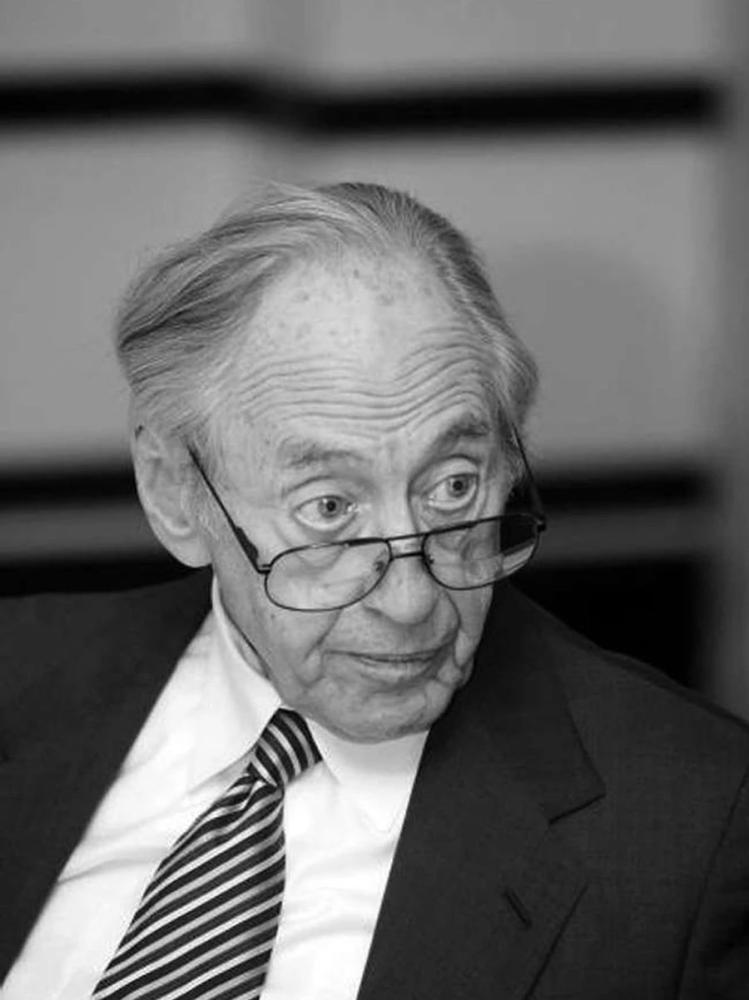 未来学家托夫勒(alvin toffler,1928-2016)1980年,阿尔文 托夫勒