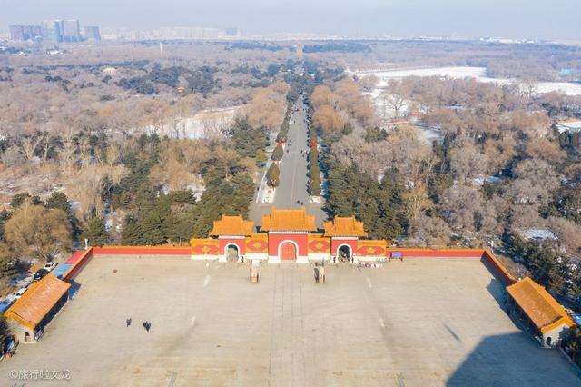 有"一朝发祥地,两代帝王都"之称的沈阳,航拍北陵公园冬天壮观