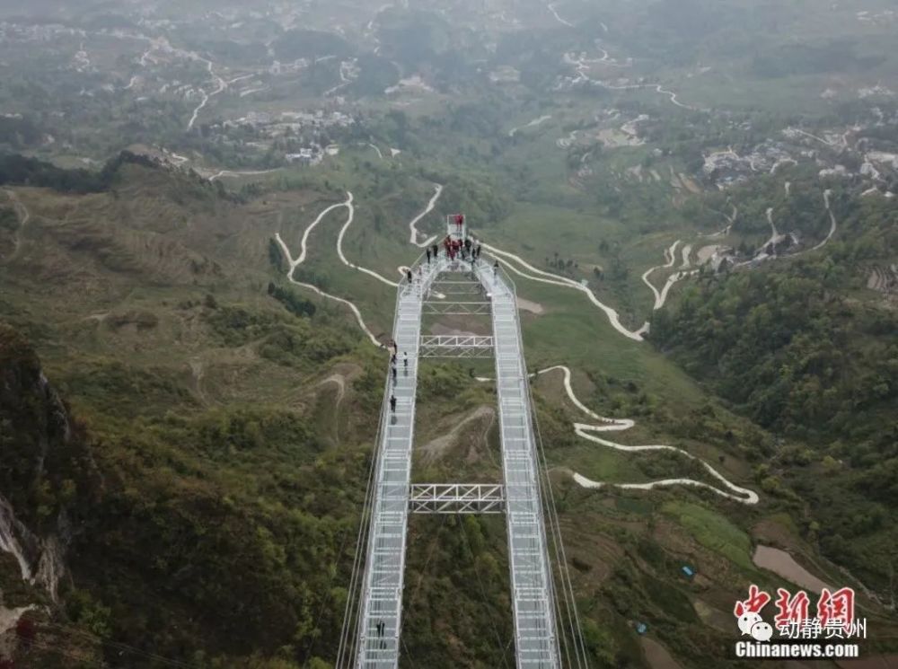 石阡县仙人街玻璃走廊