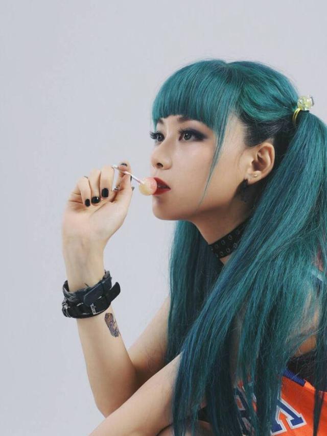 唐人街探案3kiko,唐人街探案kiko污段子 还记得《唐人街探案》的女黑客kiko吗?当她穿上水银裙