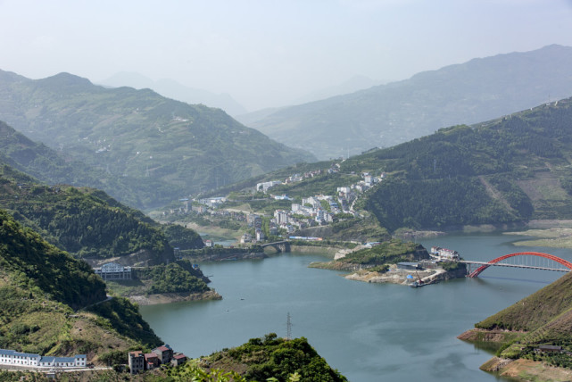 《李园寻梦记》湖北秭归寻梦李园,到高潮村去写生看李花赏仙境!