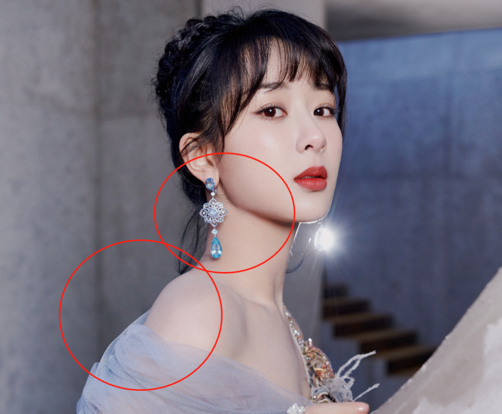女星全身都涂粉?杨紫最美的一次礼服照,脖子和肩膀差距很明显