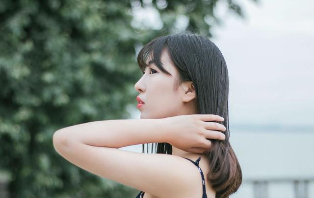 50岁离婚女性的自述,二婚还想要一段好的恋情,有一点要注意