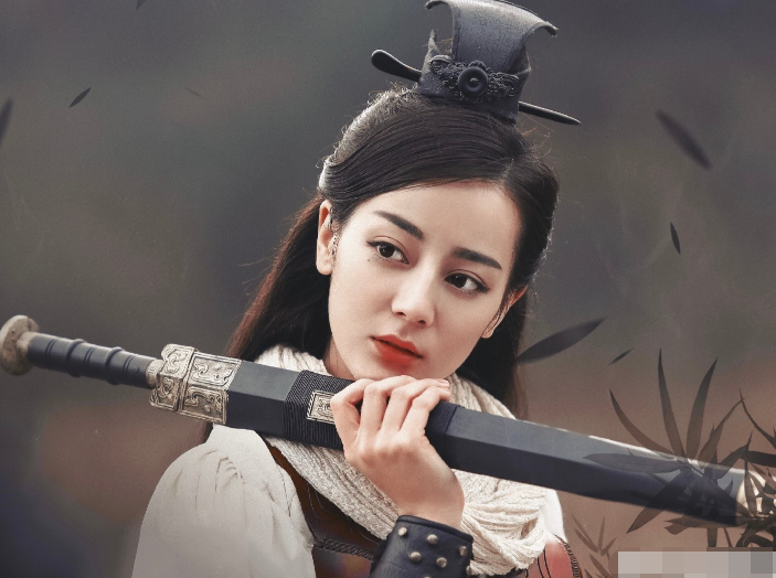 有种"帅气"叫女将军,躲过了赵丽颖和杨幂,看到热巴:失