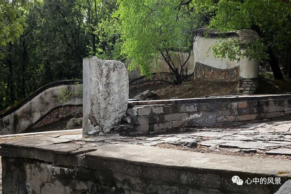 我的私藏:颐和园后山花承阁遗址和石雕