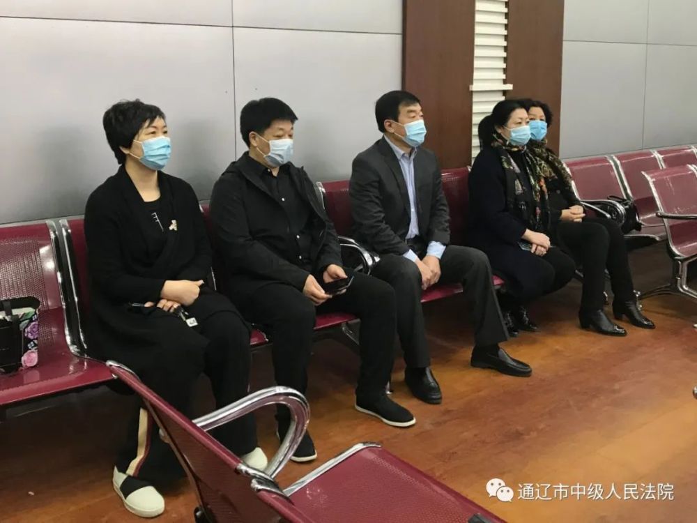 通辽中院远程开庭审理薛光辉等34人涉黑案扫黑防控两不误