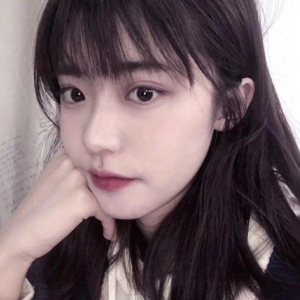 忧郁·ins女生头像:心里一场海啸,却没让任何人知道!