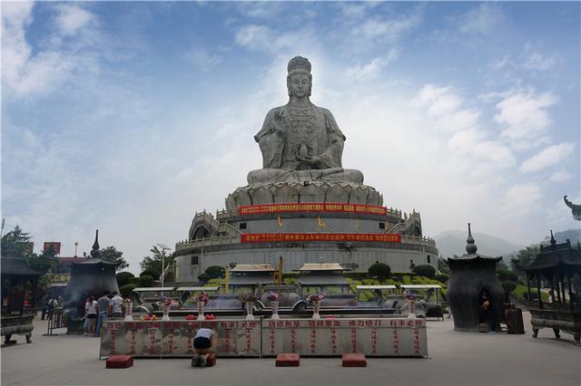 "观音山上观山水",七万现金悬赏下联,这副对联抓破多少人心思