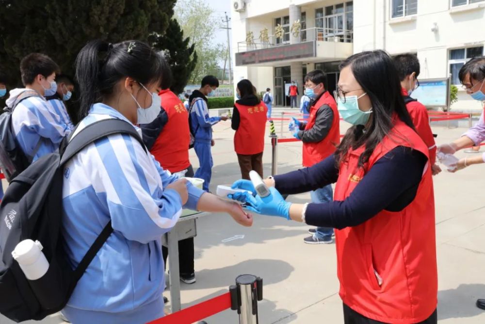 实战演练做准备 迎接最美四月天—西青区精武镇中学开展复课开学