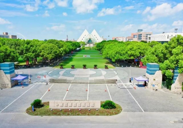 编辑 俯瞰松江校区 上海应用技术大学