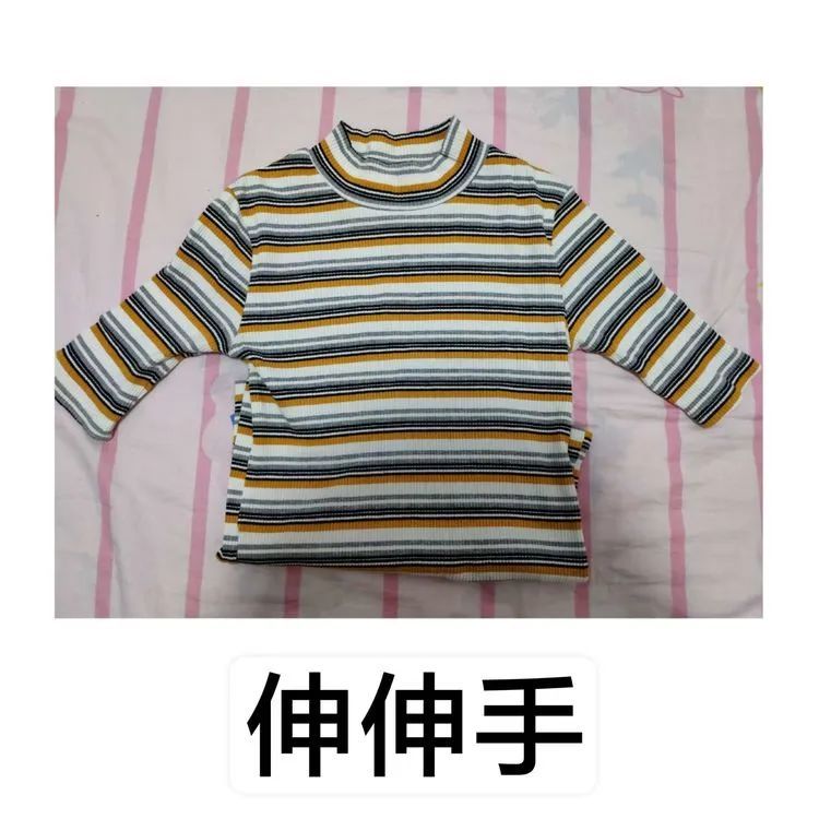 动动小手叠衣服 小朋友们,你们有尝试跟着口诀叠衣服吗?