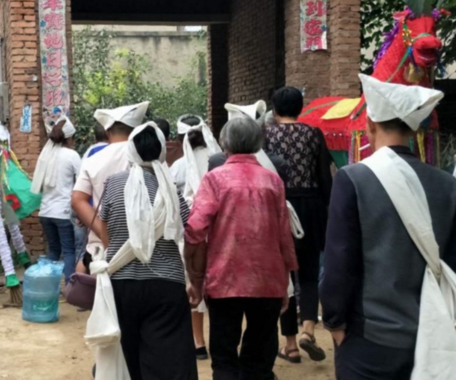 "红事叫,白事到",农村这些"不成文"的规定,你了解多少