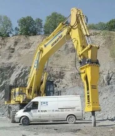 世界最大破碎锤重达10吨,有老板养得起吗?