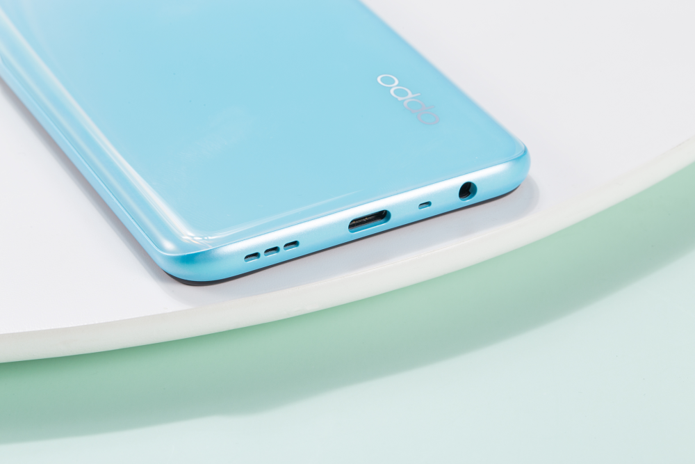 oppo a52星耀白图赏,售价1599!给爸妈换机首选