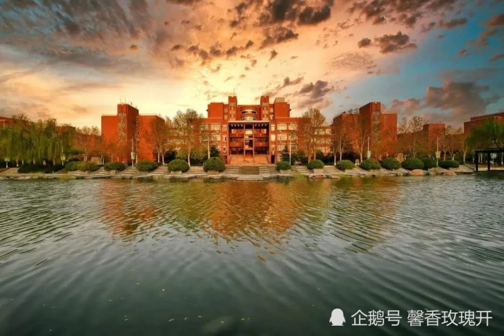 河南省最好的大学——郑州大学校园风光