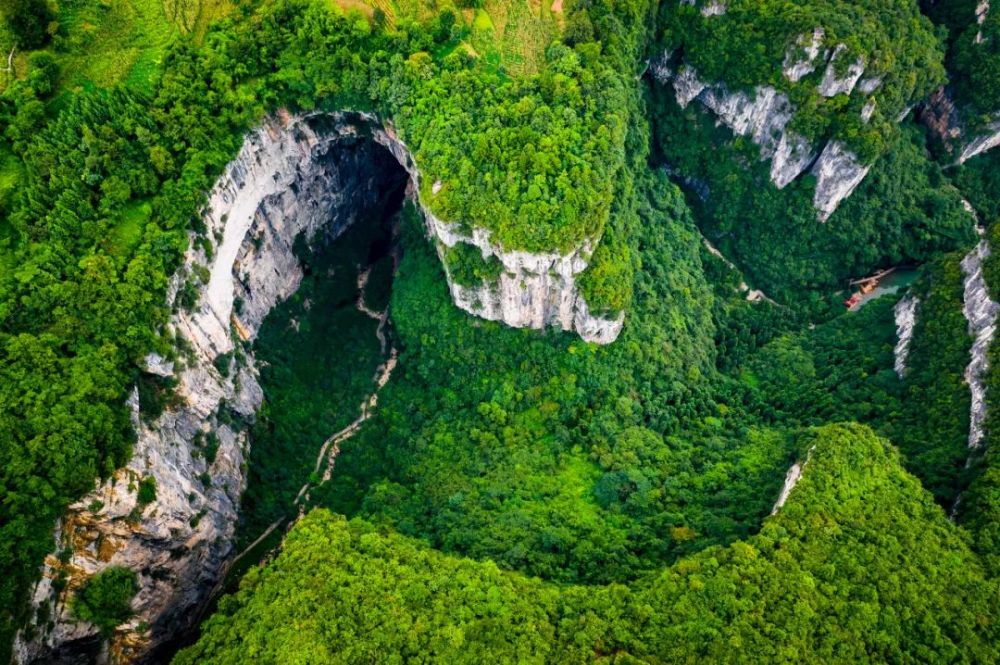 重庆仙女山机场预计今年8月校飞,呈上最全武隆旅游攻略,约吗?