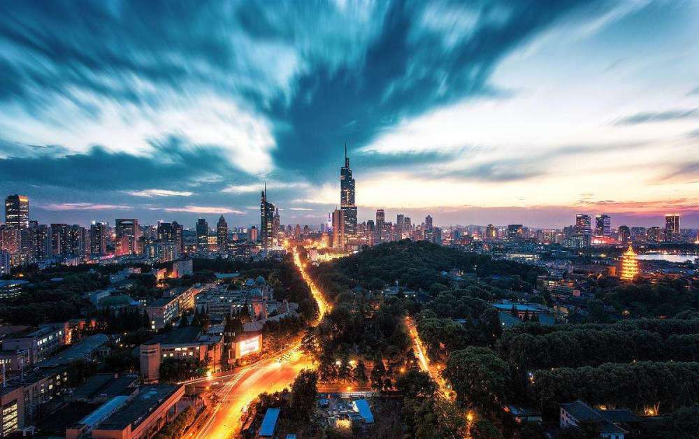 我国首个被撤销的直辖市，如今一雪前耻成黑马，晋升为一线城市