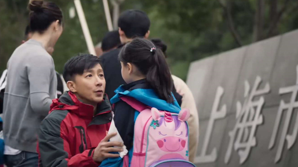 我们永不言弃:韩庚张钧甯戏内感人,戏外的互动,看着可爱