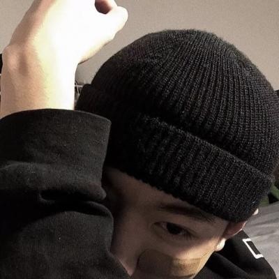 治愈系:温暖系男生头像,.阳光这么好,别辜负了今天.