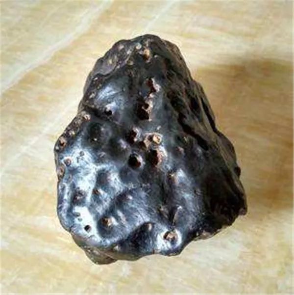 陨石市场价值——石铁陨石