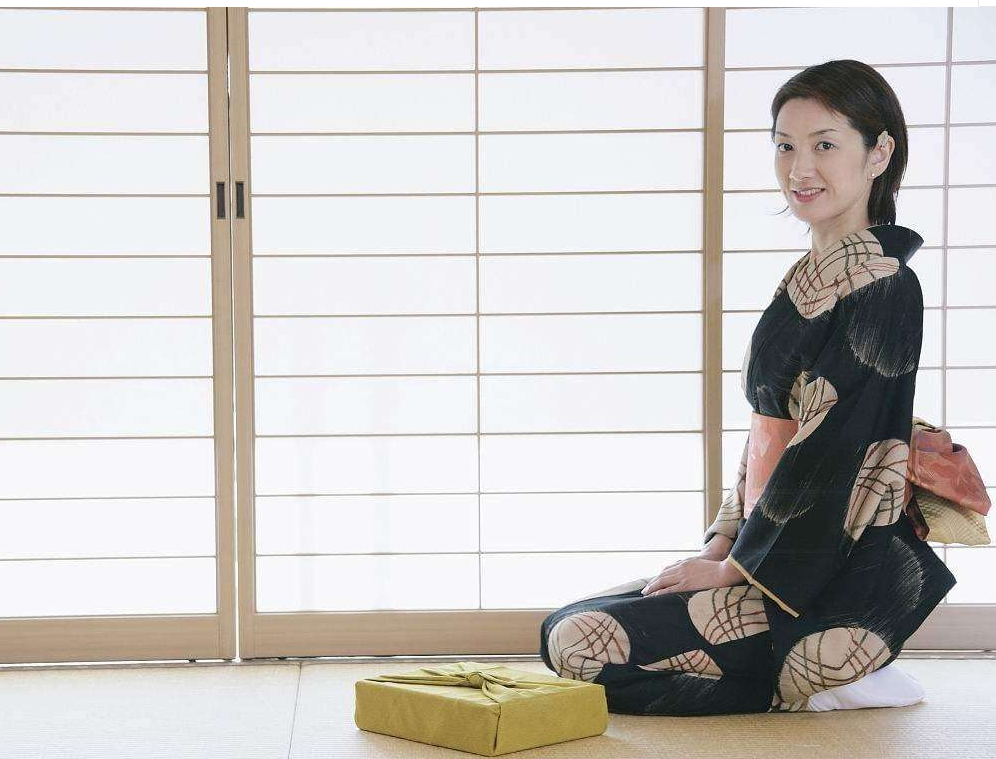 为什么日本女性都喜欢跪坐这样坐更舒服日本姑娘透露原因
