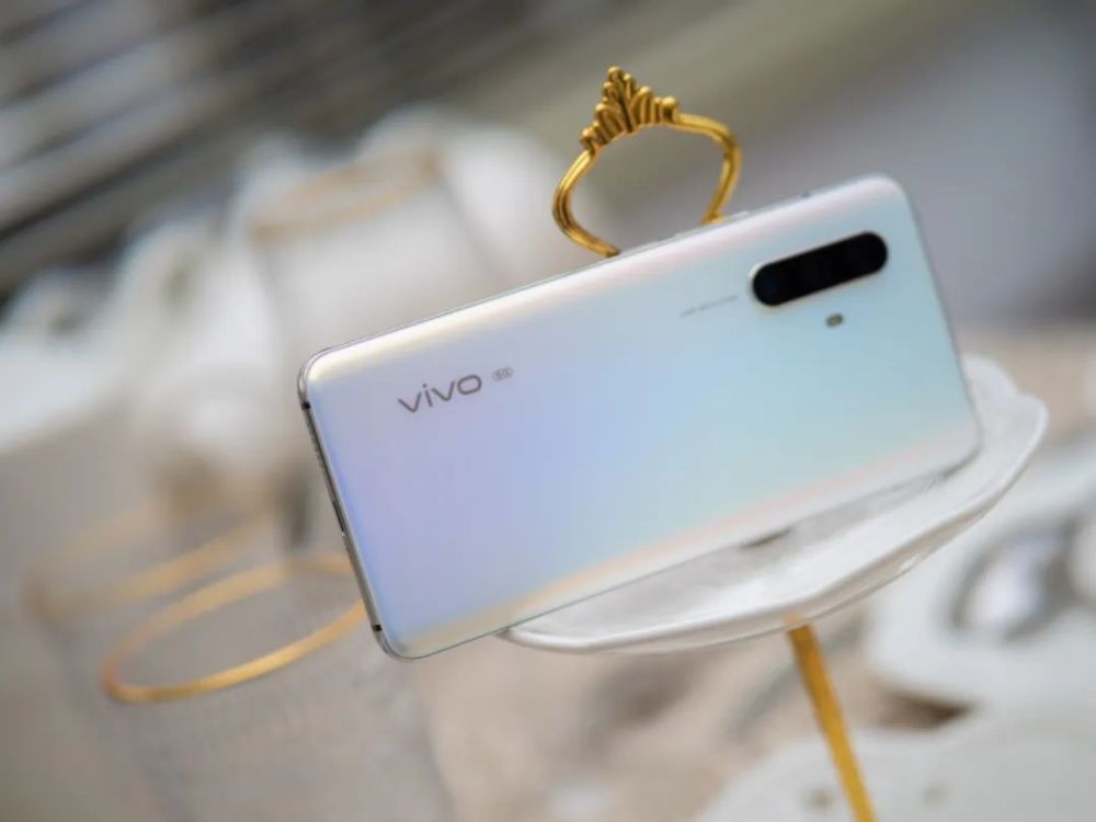 雨过天晴见虹影 vivo x30"虹影"新配色美图赏