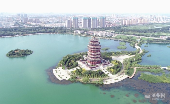"三蒲"风景区位于滨州城区南部,主要包括蒲湖,蒲园,蒲台等.