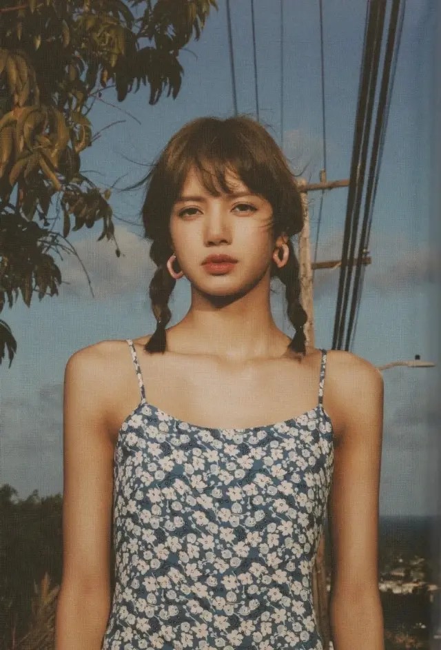 lisa美背直角肩成背影杀手,斜方肌发达要怎么瘦肩?