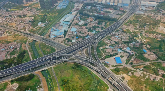 南二环的改造方案新建多条高架,涉及合作化路,金寨路,宿松路,宁国路