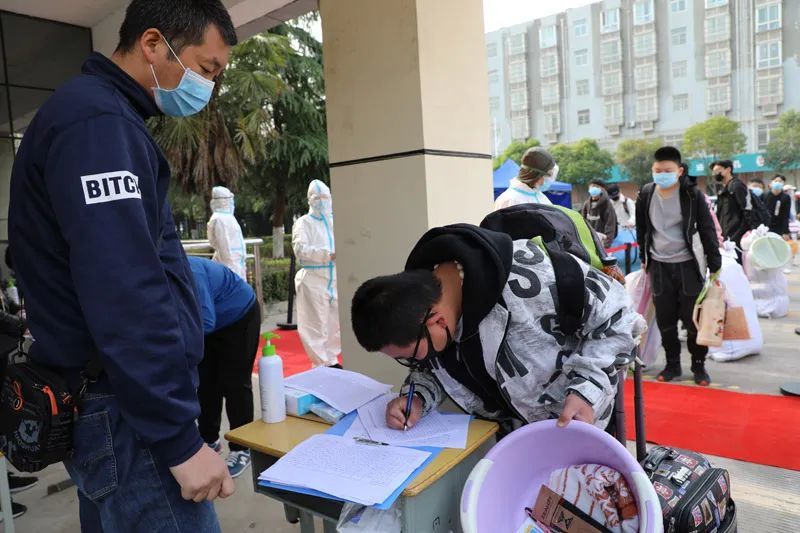 渭南技师学院:开学了!复课了!首批学生返校了!