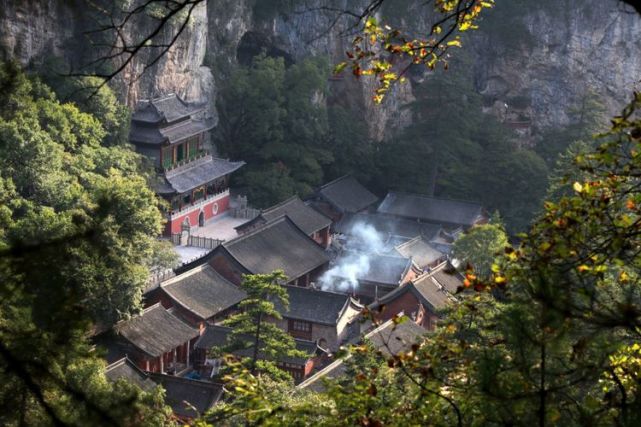 沁源县灵空山的圣寿寺