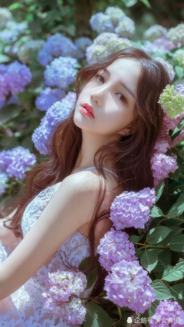 抖音最火爆的高清美女图片