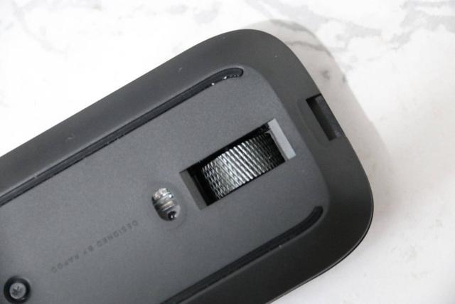 感觉很好，很轻。体验Dalyou Wrangler EM910轻巧鼠标