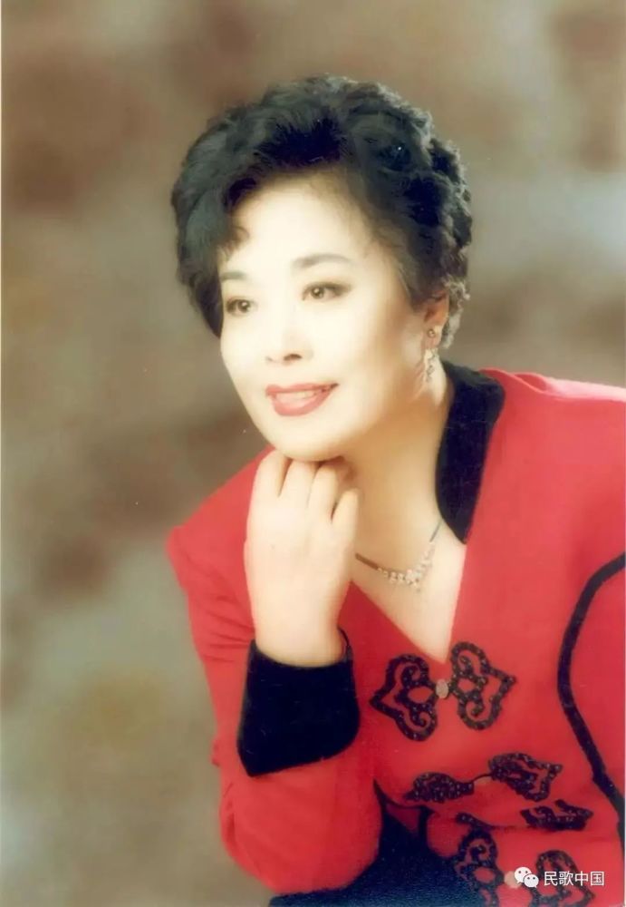她是"中国第一公民",是我国老一辈歌唱家,直言自己很幸运!