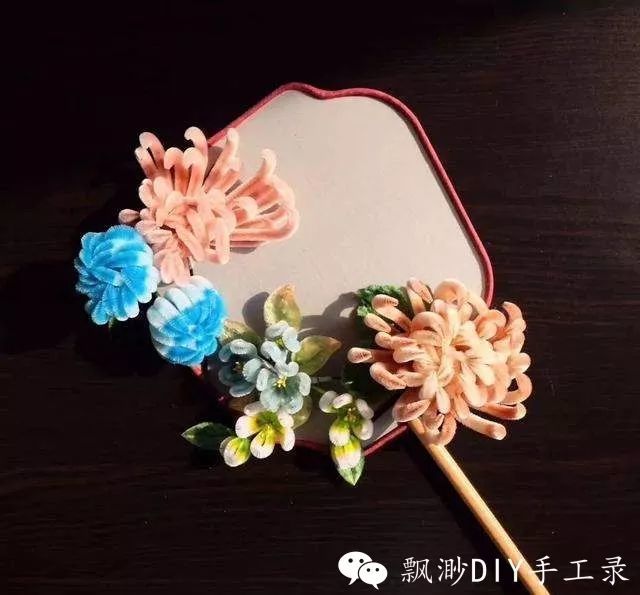 仿绒花diy制作 下文教程来源: 飘渺diy手工录 低 配 版 绒花手工制作
