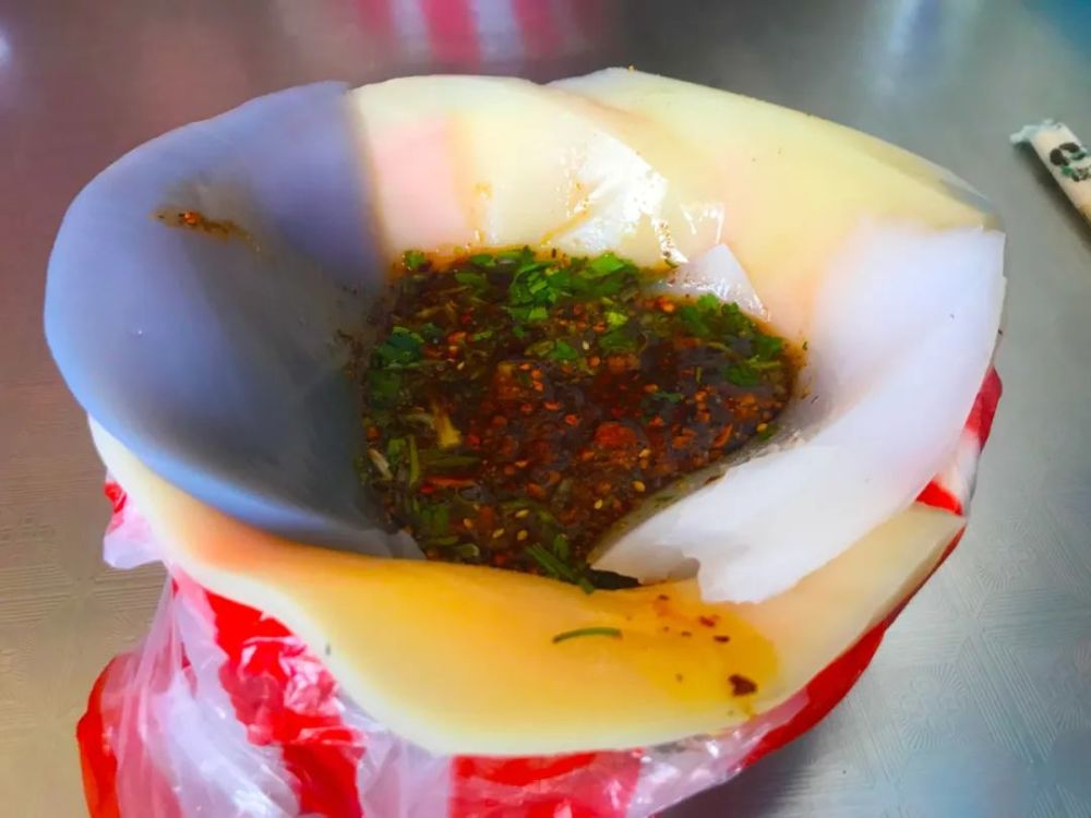 一碗凉粉,一份乡愁,它便是宁蒗风物里的王者!