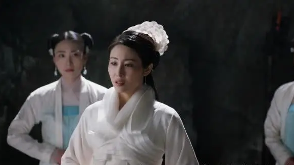 三生三世:昆仑墟明明不收女弟子,为什么还同意瑶光上神将整个府邸搬