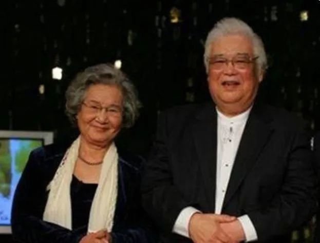 电影名家于洋的妻子,1950年就是《大众电影》的封面