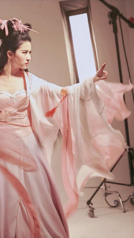 两档《倩女幽魂》来袭,郑爽vs李凯馨,王祖贤刘亦菲已成过去式