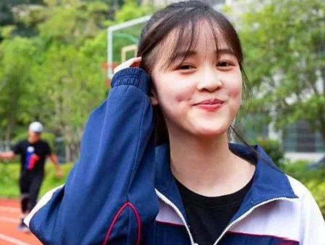 初中班主任"最讨厌"的4种女生,与颜值无关,榜首连男生
