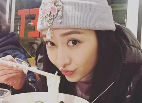 《我家那闺女2》王鸥见前男友,对方已有3个孩子,想到自己不禁落泪!