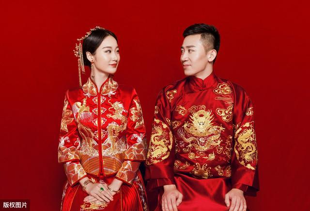 唐朝婚纱照_凤冠霞帔婚纱照图唐朝